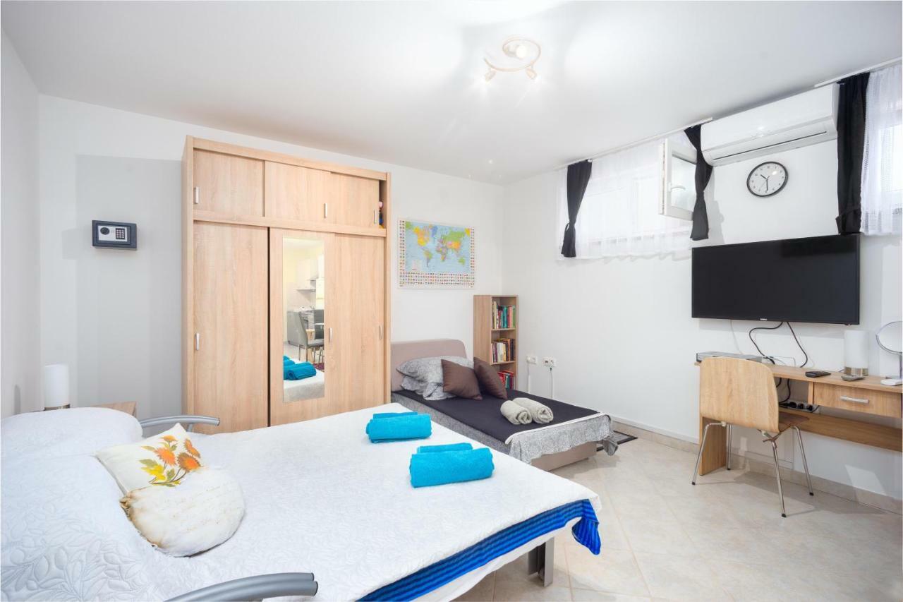 Apartment Zlatko Ρόβινι Εξωτερικό φωτογραφία